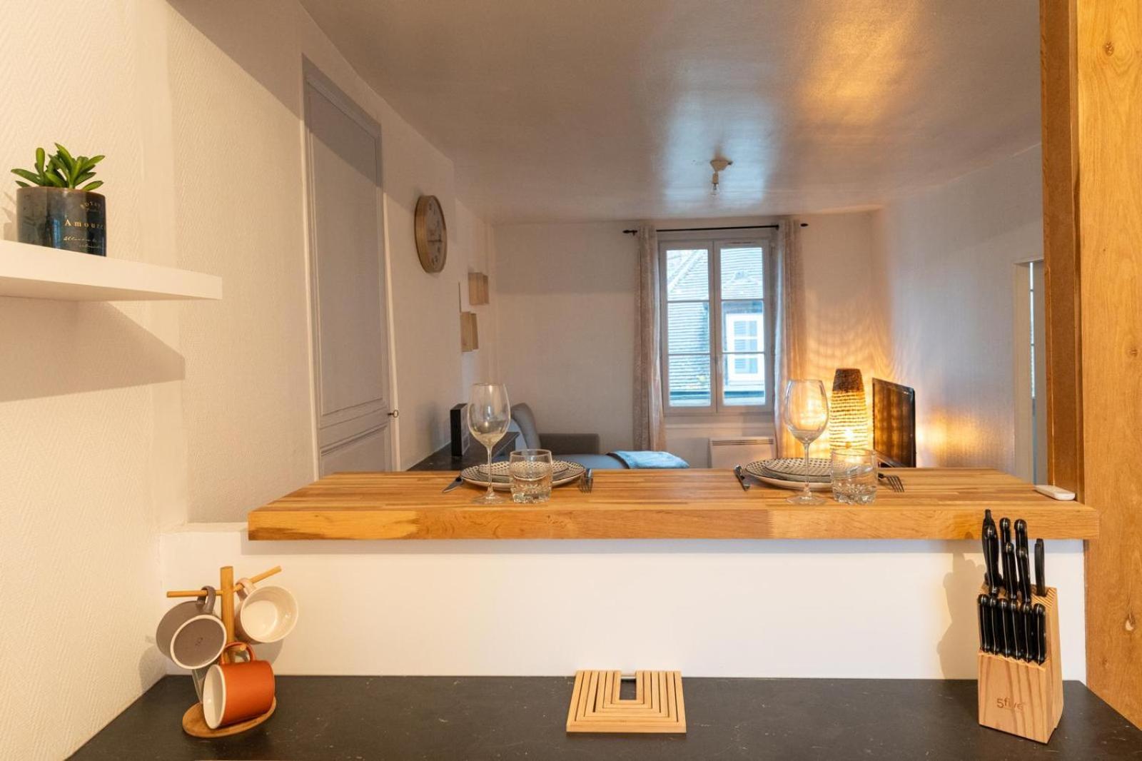 Appartement Au Coeur De Senlis Senlis  Eksteriør bilde