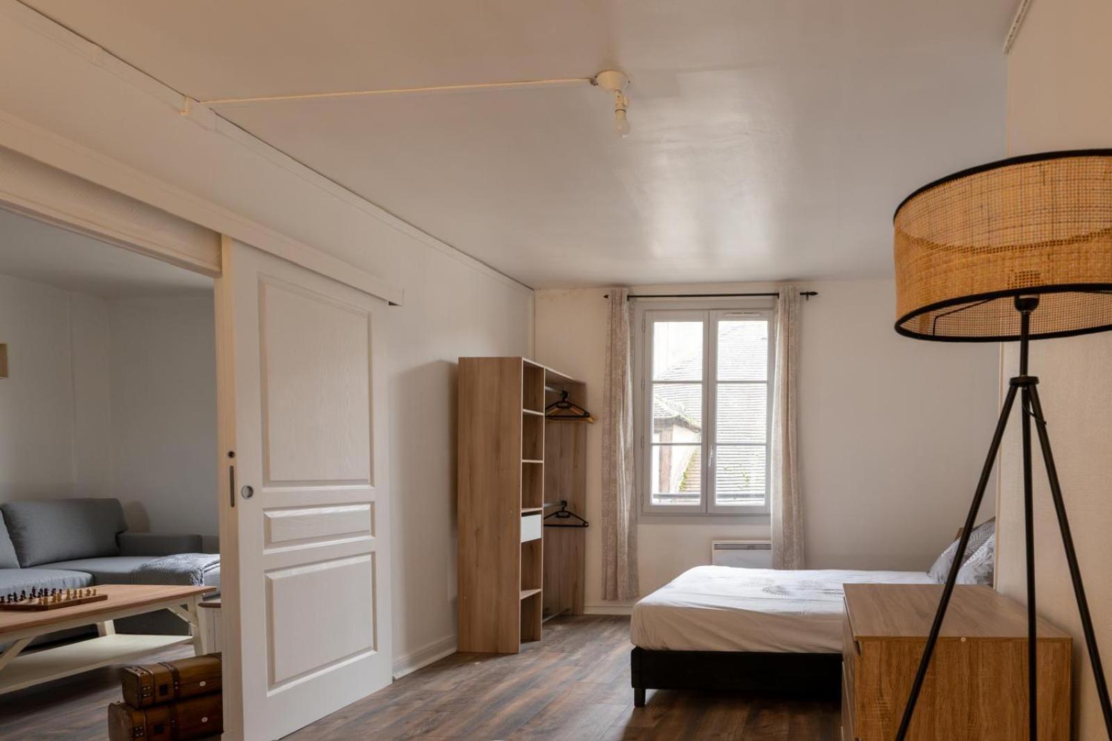 Appartement Au Coeur De Senlis Senlis  Eksteriør bilde